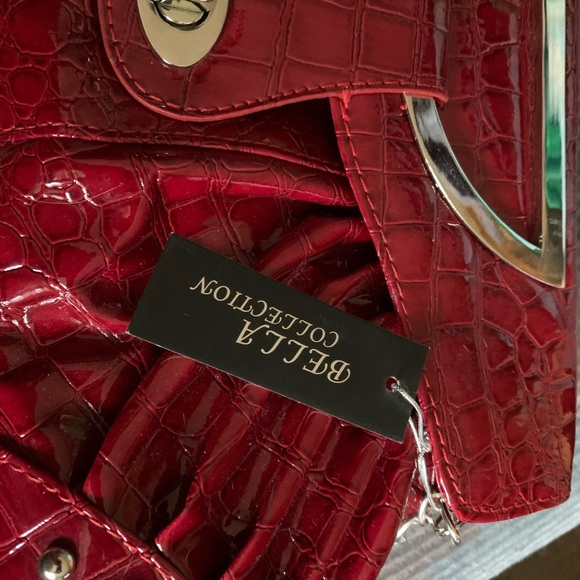 Burgundy snakeskin style purse with silver chain - Picture 2 of 3